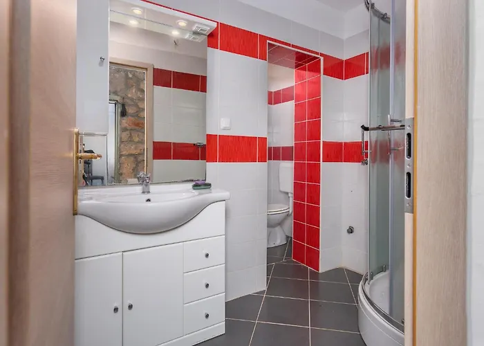 2 Bedroom Amazing In *