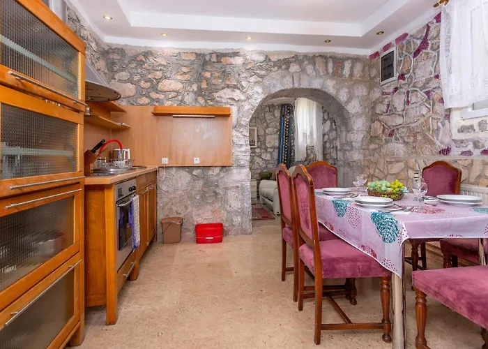 2 Bedroom Amazing In * Gabonjin