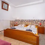 2 Bedroom Stunning In