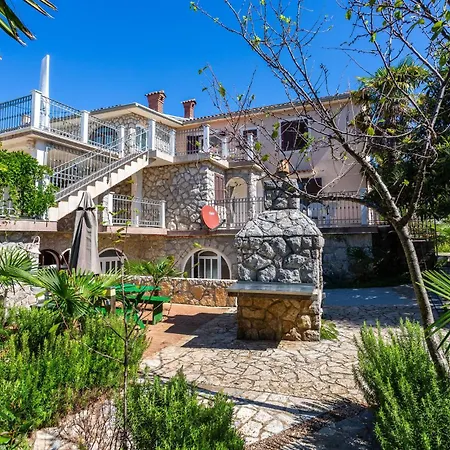 2 Bedroom Amazing In *