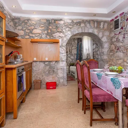 2 Bedroom Amazing In * Gabonjin