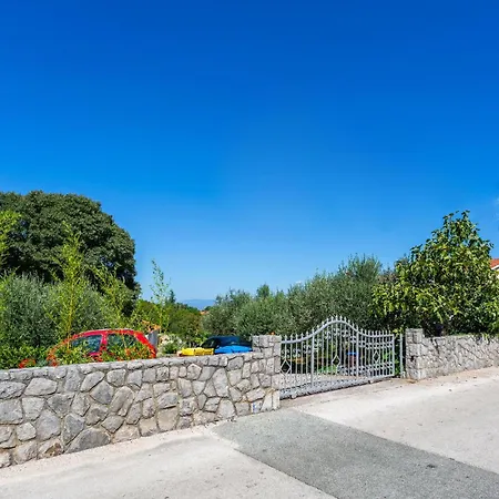 아파트 2 Bedroom Amazing In Gabonjin