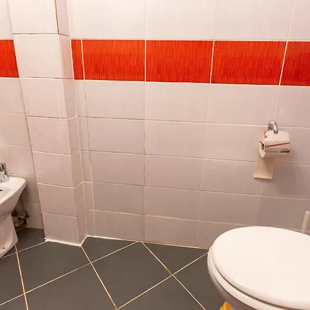 2 Bedroom Amazing In Apartment *