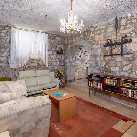 Apartment 2 Bedroom Amazing In Gabonjin